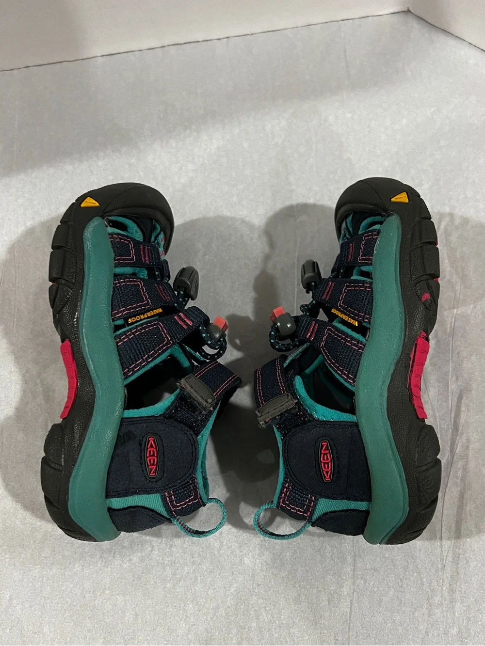 Keen Hiking Water Sandal Shoes Newport H2 Navy Teal Closed-Toe Sport Size 8 T
